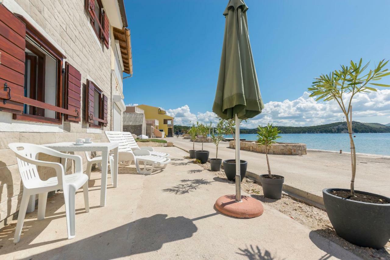 Apartment Island Dream Krapanj Exterior foto