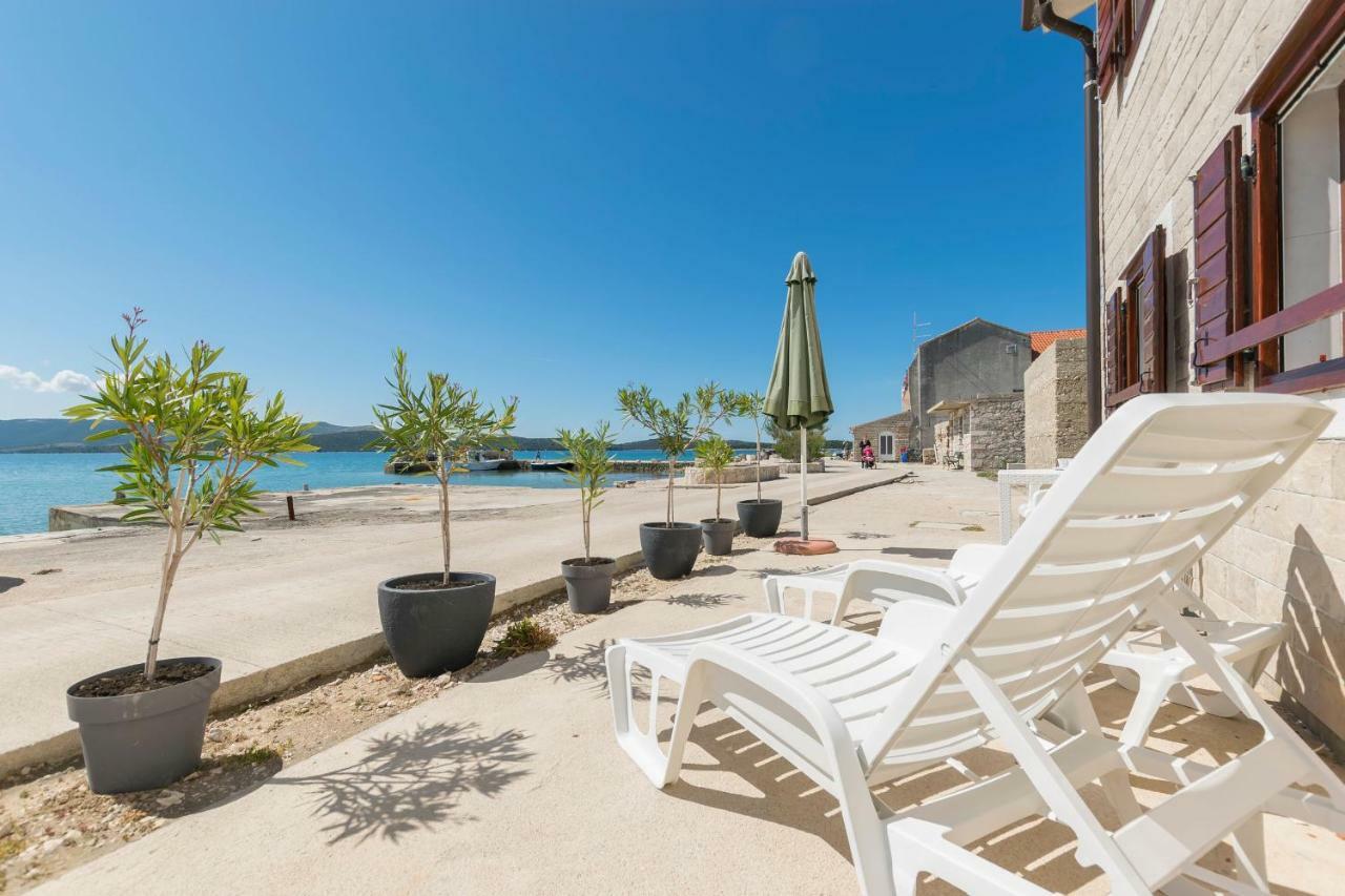Apartment Island Dream Krapanj Exterior foto
